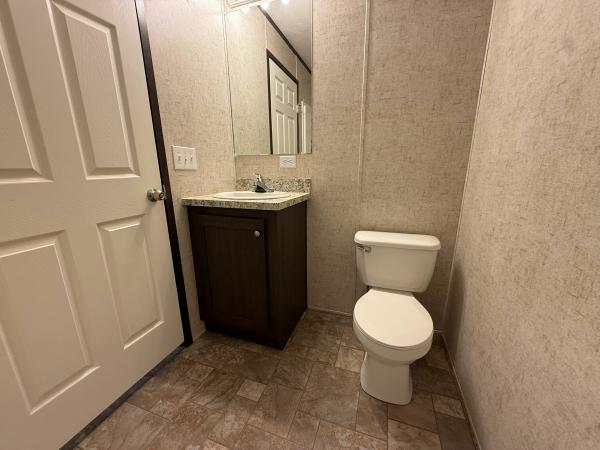 2017 Redman Advantage 11  Home