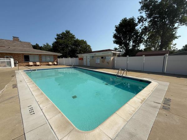 2017 Redman Advantage 11  Home