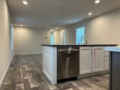 Photo 4 of 10 of home located at 118 Roxbury Park Goshen, IN 46526