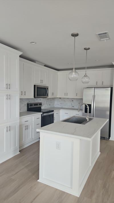 Photo 2 of 29 of home located at 408 Joseph Way Lot 282 Tarpon Springs, FL 34689