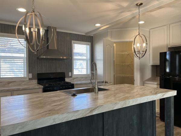 2022 Clayton American Made 4828-552  Home