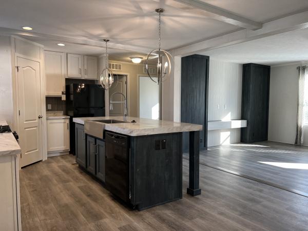 2022 Clayton American Made 4828-552  Home