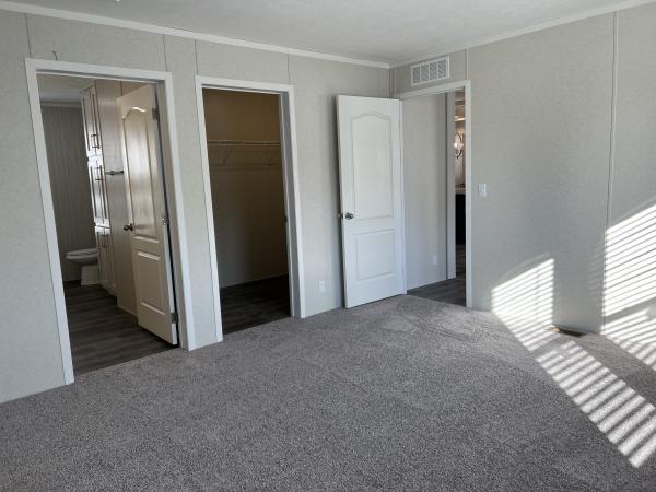 2022 Clayton American Made 4828-552  Home