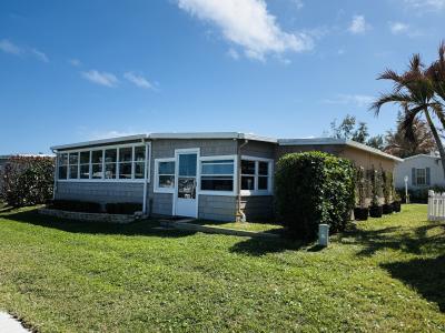 Photo 2 of 20 of home located at 13 S. Harbor Drive Vero Beach, FL 32960
