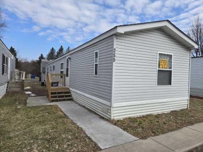 Mobile Home at 6333 Hodgson Rd Lot 259 Lino Lakes, MN 55014