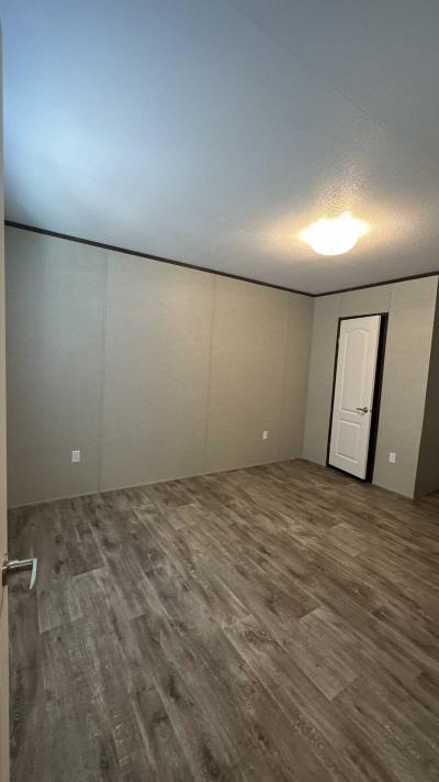 Photo 5 of 11 of home located at 7616 Upper Seguin Rd Converse, TX 78109