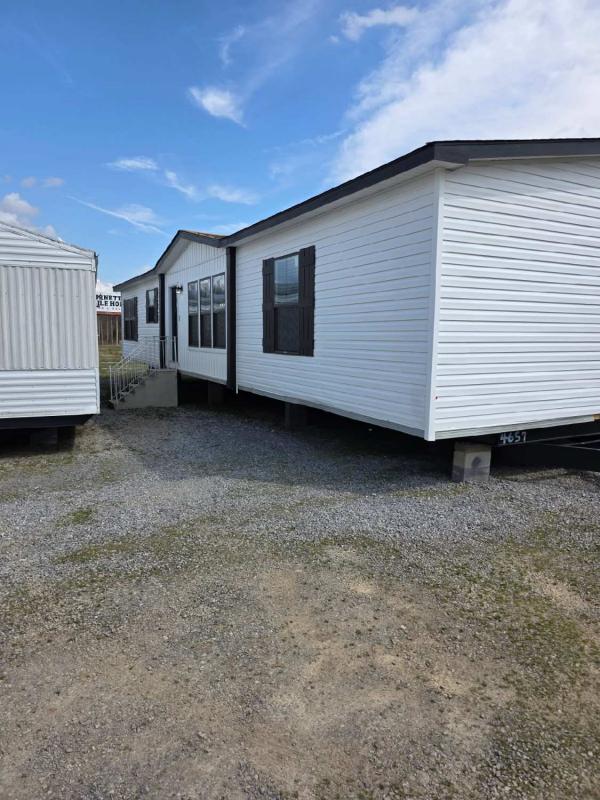2023 Giles Mobile Home For Sale