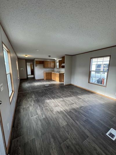 Mobile Home at 341 Allen St Cedar Springs, MI 49319