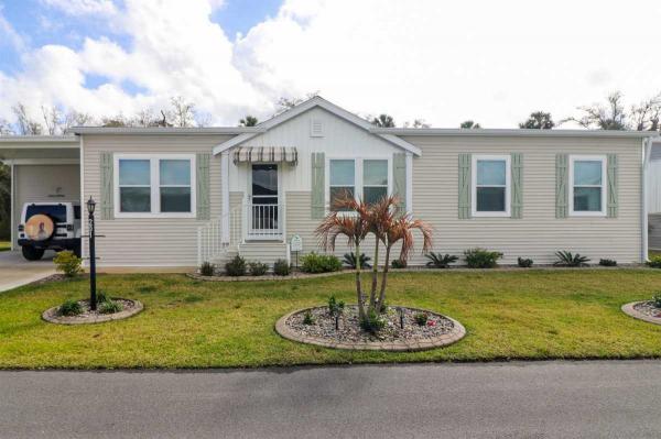 Photo 1 of 2 of home located at 12116 SW County Rd.769 Lake Suzy, FL 34269