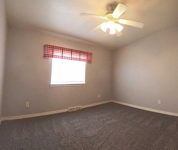 2003 Skyline Oak Manor Manufactured Home