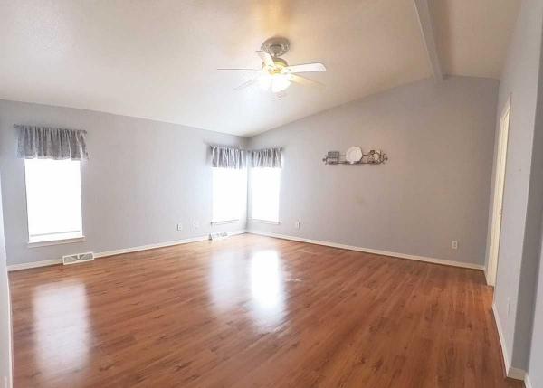 2003 Skyline Oak Manor Manufactured Home