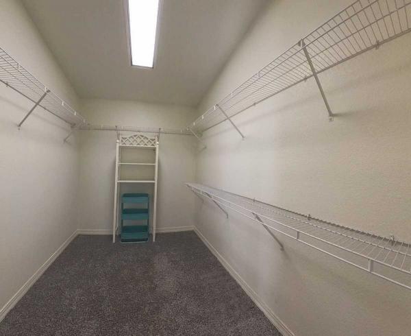 2003 Skyline Oak Manor Manufactured Home