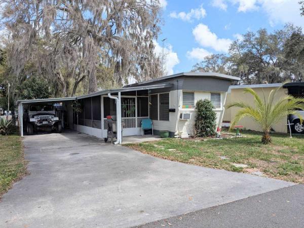 Photo 1 of 2 of home located at 38027 End Ave Zephyrhills, FL 33542