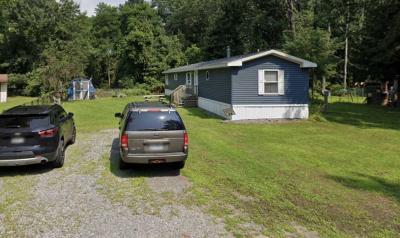 Photo 2 of 31 of home located at 77 Lakeside Dr Mechanicville, NY 12118