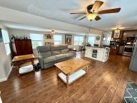 1972 Park Estate Mobile Home