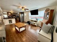 1972 Park Estate Mobile Home