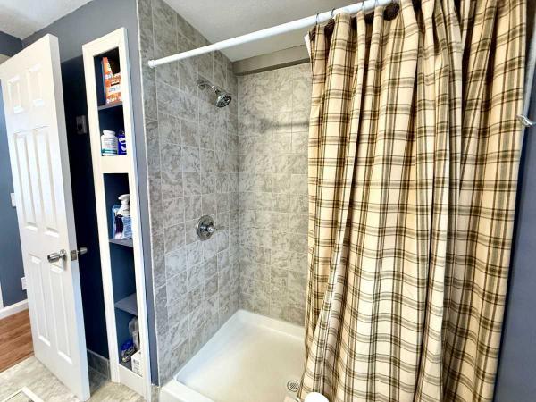 1972 Park Estate Mobile Home