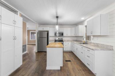 Photo 4 of 8 of home located at 7300 20th St. Lot 504 Vero Beach, FL 32966