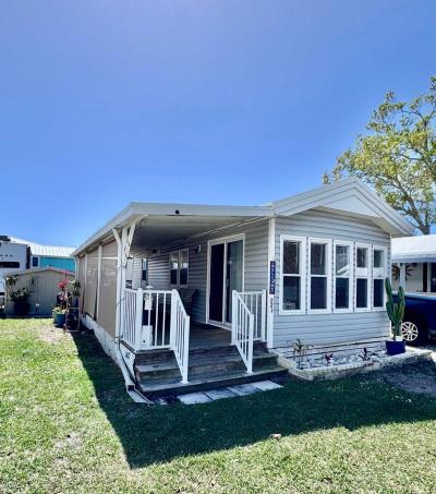 Photo 2 of 8 of home located at 12121 Vonn Rd. #221 Largo, FL 33774