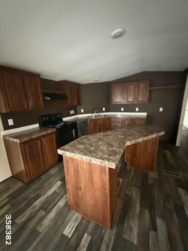 2016 FLEETWOOD Mobile Home For Sale