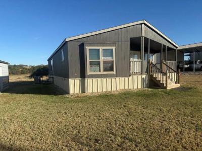 Mobile Home at 154 Firefly Dr Springtown, TX 76082