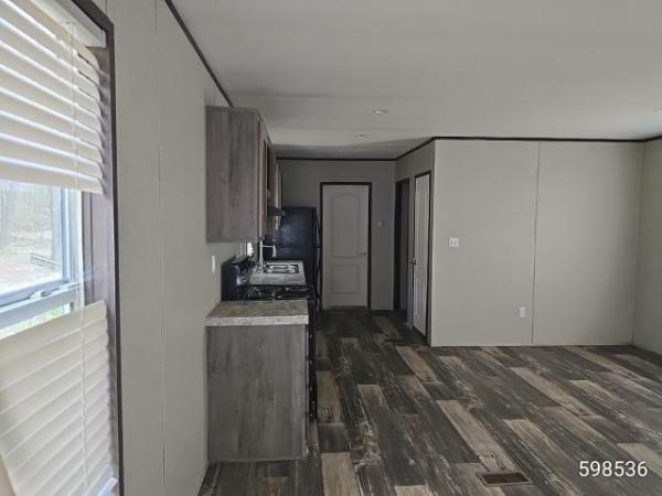 Photo 1 of 2 of home located at America's Best Home Sales Inc. 25898 I-30 N Bryant, AR 72022