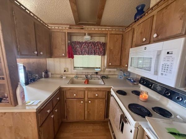 1987 Park Manufactured Home
