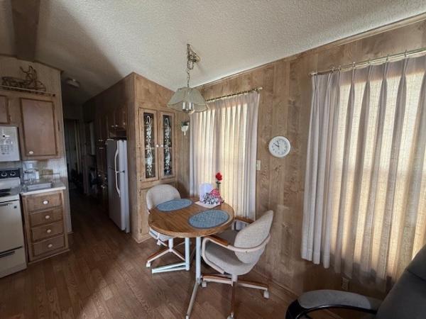 1987 Park Manufactured Home