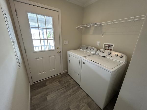 2023 Clayton 27SUN28522A Mobile Home