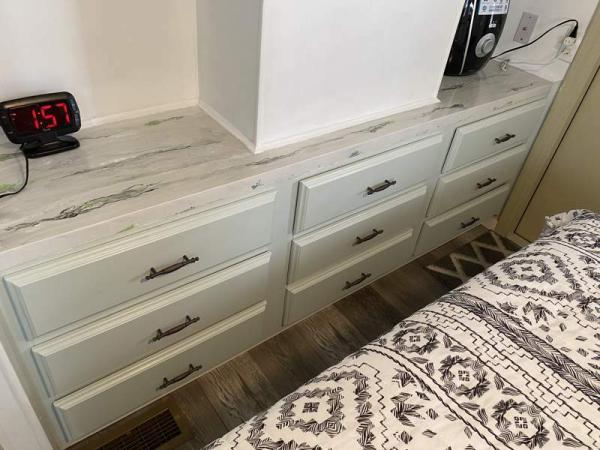 1988 Skyline Manufactured Home