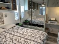 1988 Skyline Manufactured Home