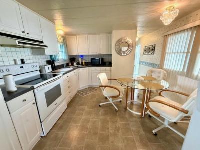 Photo 4 of 13 of home located at 2550 State Rd. 580 #0248 Clearwater, FL 33761