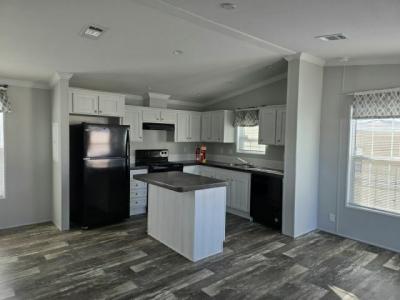 Photo 3 of 8 of home located at 4125 Park St N, #826 Saint Petersburg, FL 33709