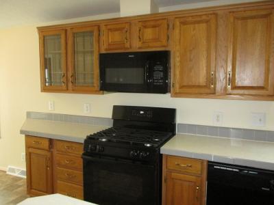 Photo 4 of 9 of home located at 43568 Clementine Dr Clinton Township, MI 48036