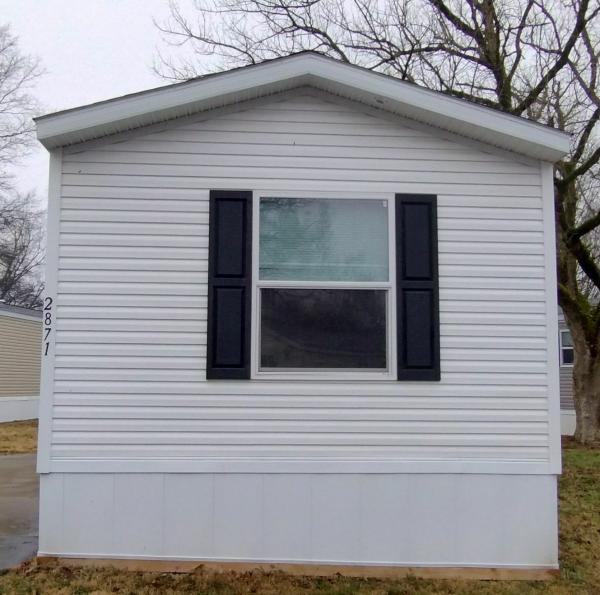 Photo 1 of 2 of home located at 2871 Lamplight Dr Lot Lld2871 Columbus, IN 47203