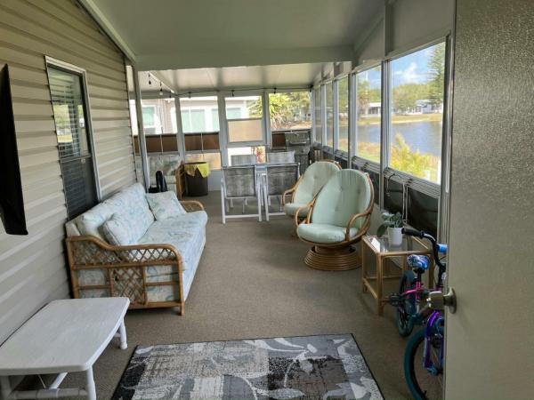 1989 Palm Harbor HS Manufactured Home