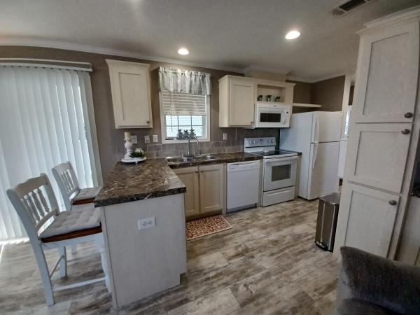 2017 Champion RH1351Z Mobile Home