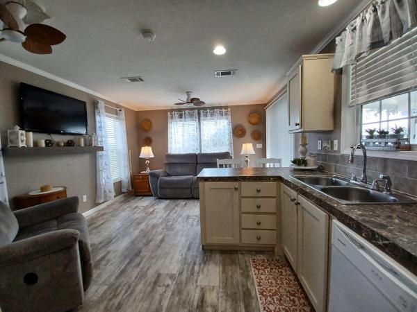 2017 Champion RH1351Z Mobile Home