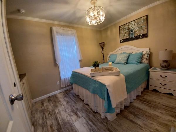 2017 Champion RH1351Z Mobile Home