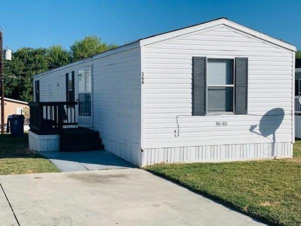 2005 Fleetwood Anniversary Mobile Home