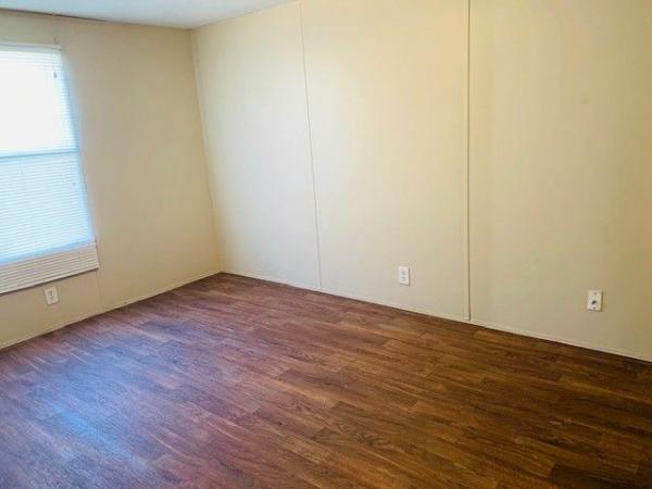 2005 Fleetwood Anniversary Mobile Home