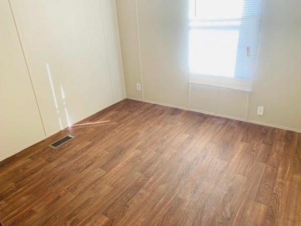 2005 Fleetwood Anniversary Mobile Home