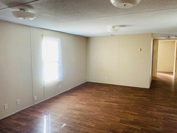 2005 Fleetwood Anniversary Mobile Home