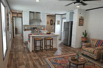 Mobile Home at 601 S Vista Ln Lot #92 Edmond, OK 73034