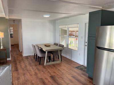 Photo 3 of 12 of home located at 3901 Bahia Vista St. #218 Sarasota, FL 34232