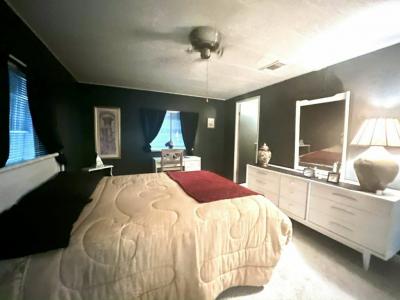 Photo 2 of 19 of home located at 36 Freedom Dr Vero Beach, FL 32966