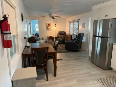 Photo 4 of 11 of home located at 2900 Saralake Dr., South Sarasota, FL 34239