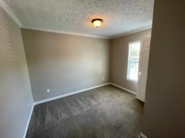 2017 Clayton Homes Inc Yes Mobile Home