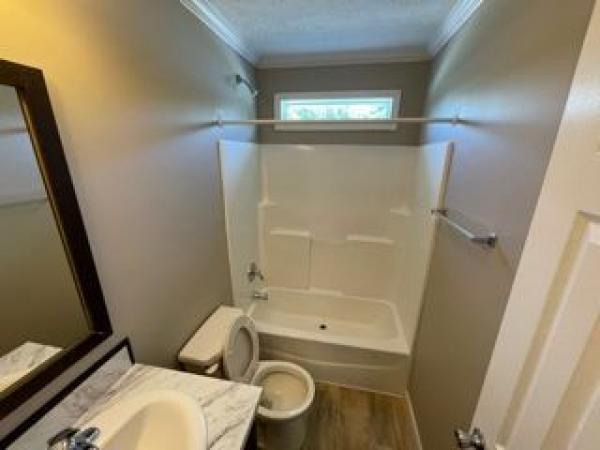 2017 Clayton Homes Inc Yes Mobile Home