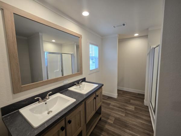 2025 Clayton 52TEM28604B (4B) Mobile Home